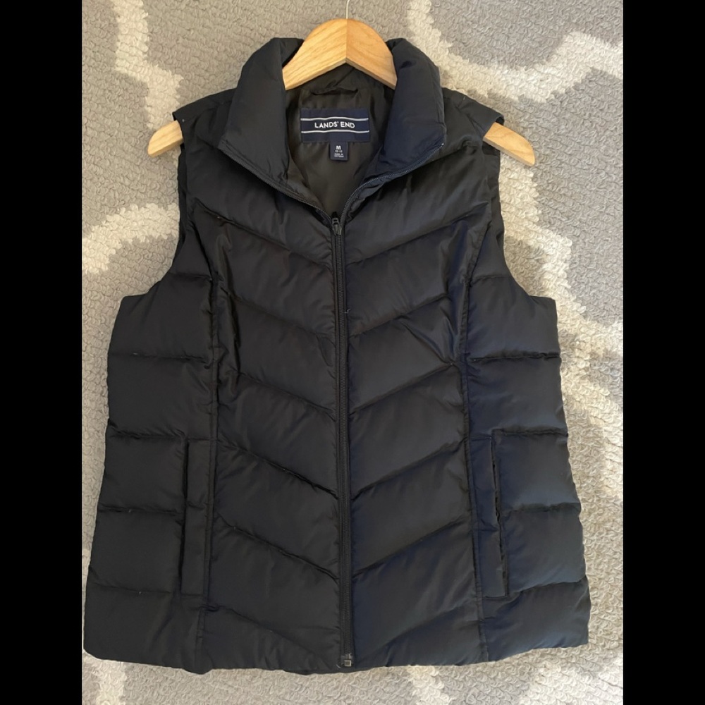 Lands End Puffer vest- excellent condition M8-10